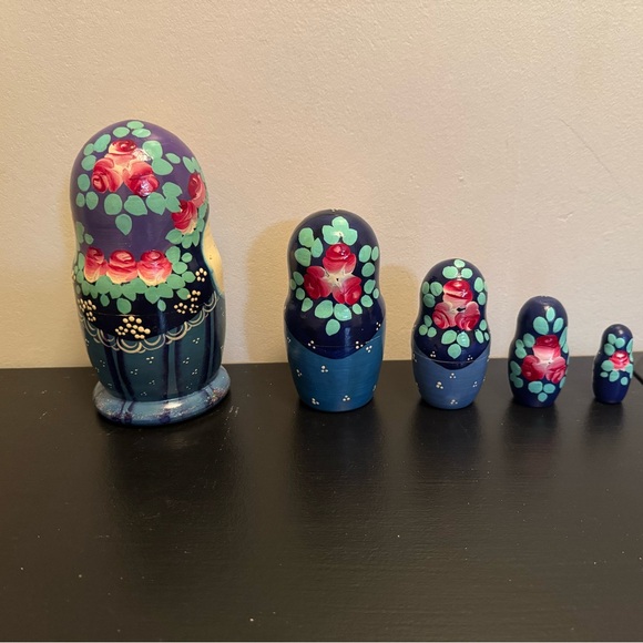 Authentic Russian Nesting Dolls from Ukraine - Picture 4 of 5